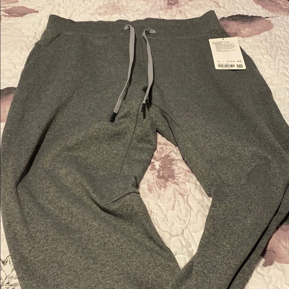 Men’s lulu - Picture 1 of 3